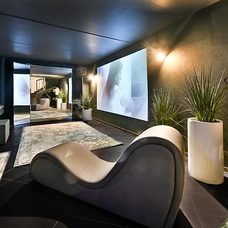 Appartement Jacuzzi Cinema Loft à Kaunas Extérieur photo